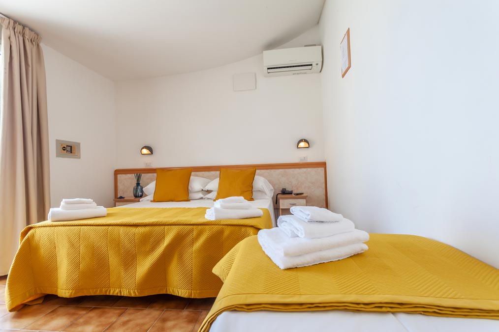 hoteloceanic en rooms-hotel-rimini-bellariva 024